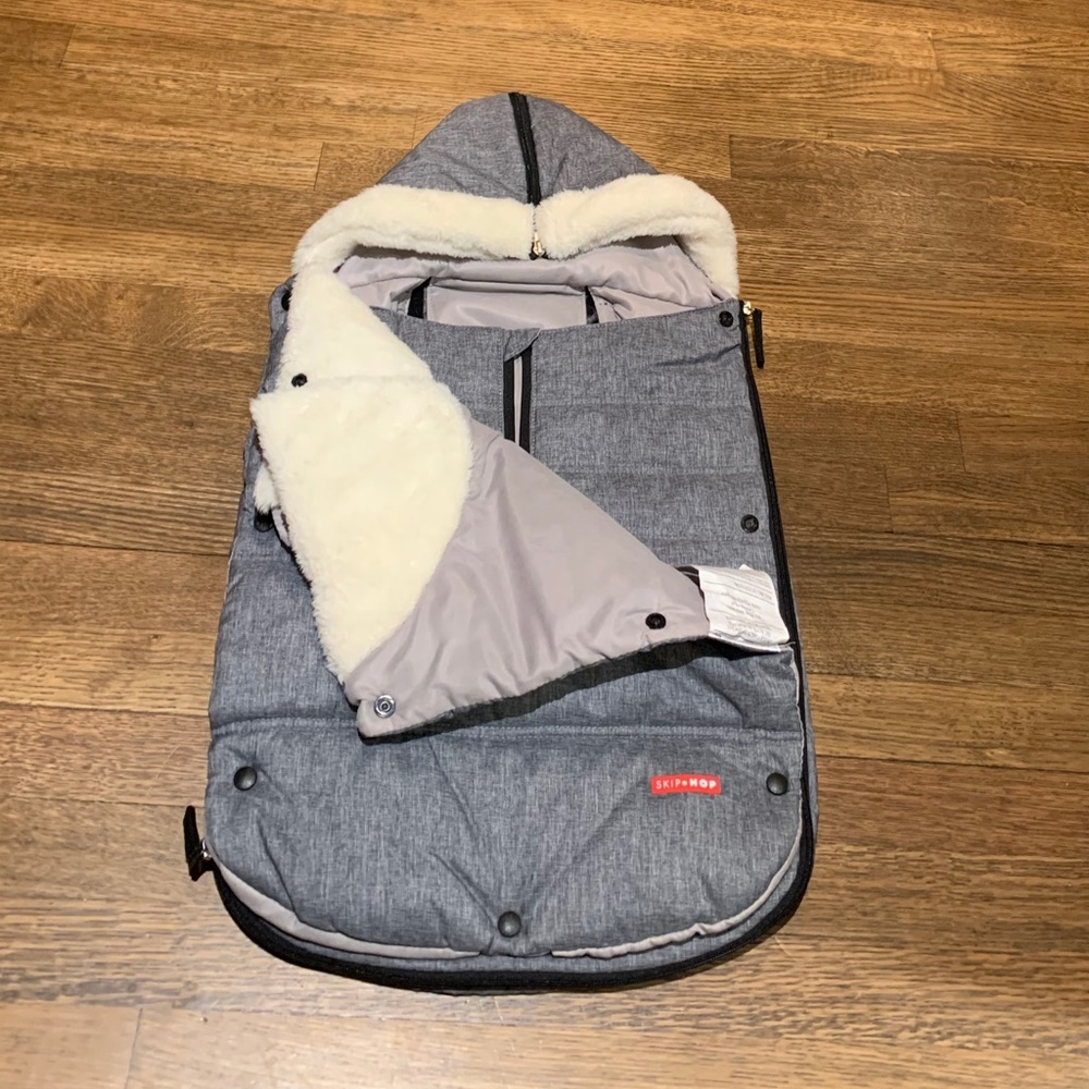 Skip Hop stroll/car cover